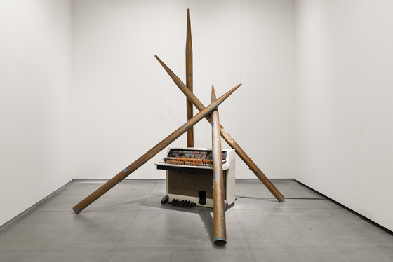 Lutz Bacher: Burning the Days, Astrup Fearnley Museet 2025