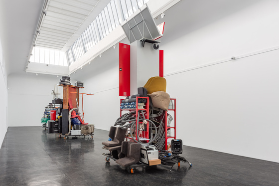 Stian Ådlandsvik, «Die Pleite», Kunstnernes Hus 2025