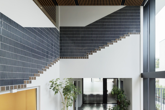 Matias Faldbakken: «Tokyo Escalation», 2025. Foto: © Satoshi Nagare / KORO