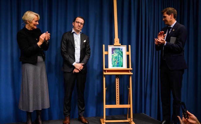 Sverre Bjertnæs er kunstneren bak det nye Nobeldiplomet.